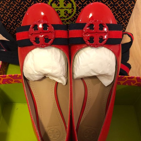 Tory Burch Women's red patent leather bow ballet flats shoes with lacing size7 - Picture 1 of 8